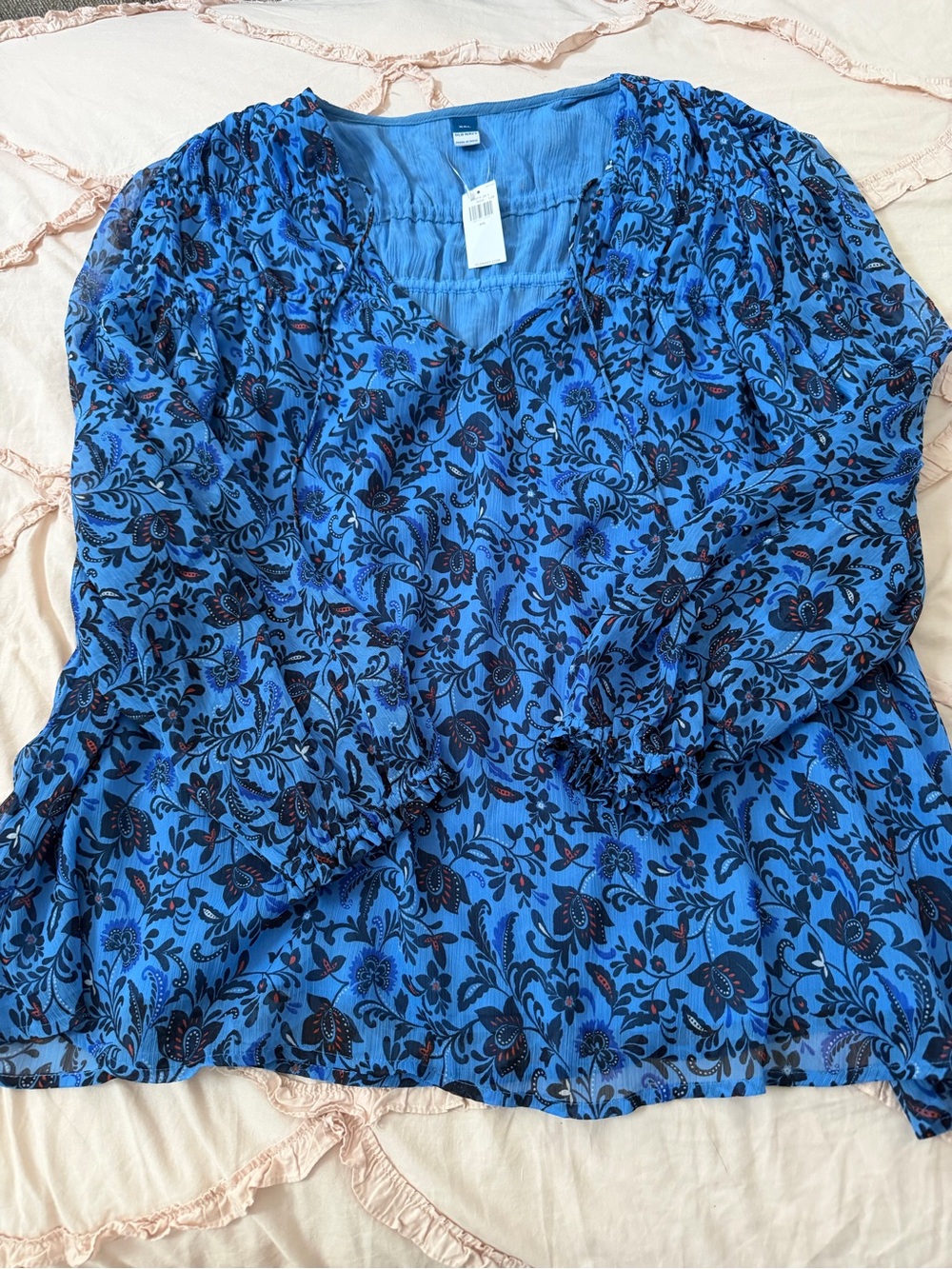 Old Navy Blue Floral V-Neck Blouse NWT